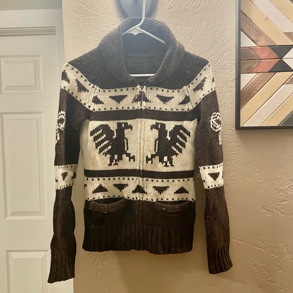 Aritzia TNA Cowichan sweater 100% wool women small